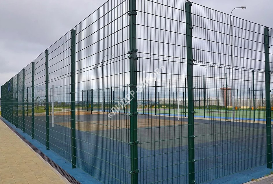 Забор из сетки 3д фото