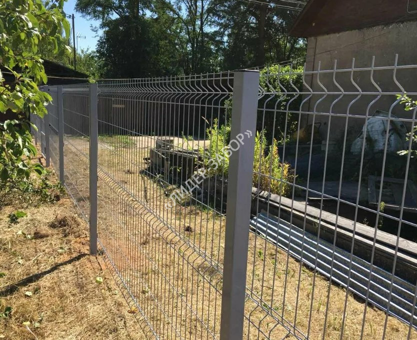 Забор из 3d сетки фото