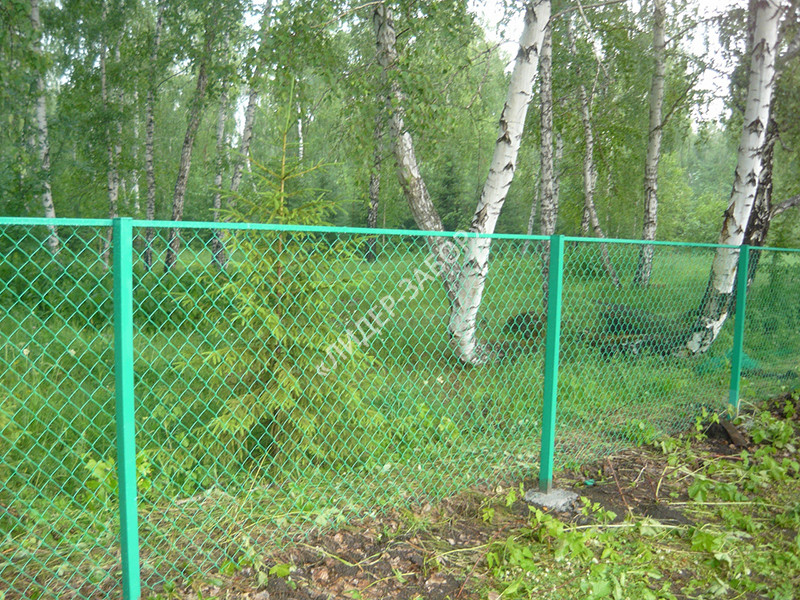 Купить Светло-зеленый секционный забор из сетки рабицы
