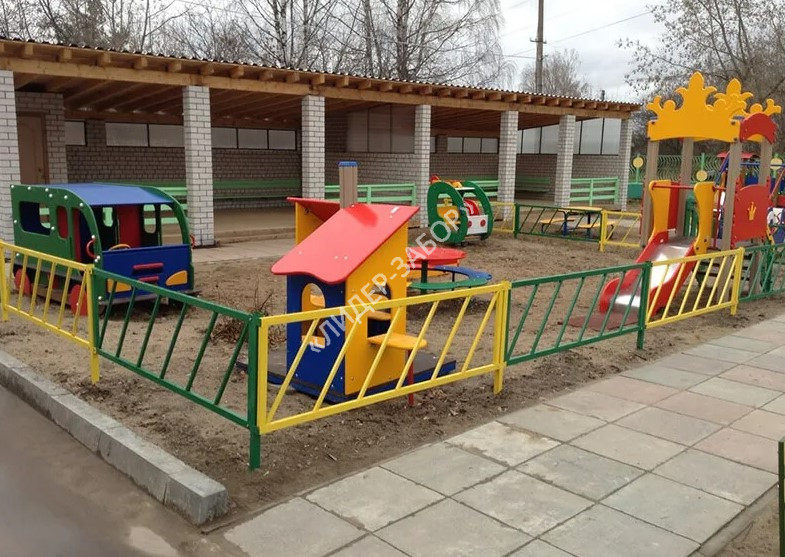 Купить Забор для детского сада желтого и зеленого цветов